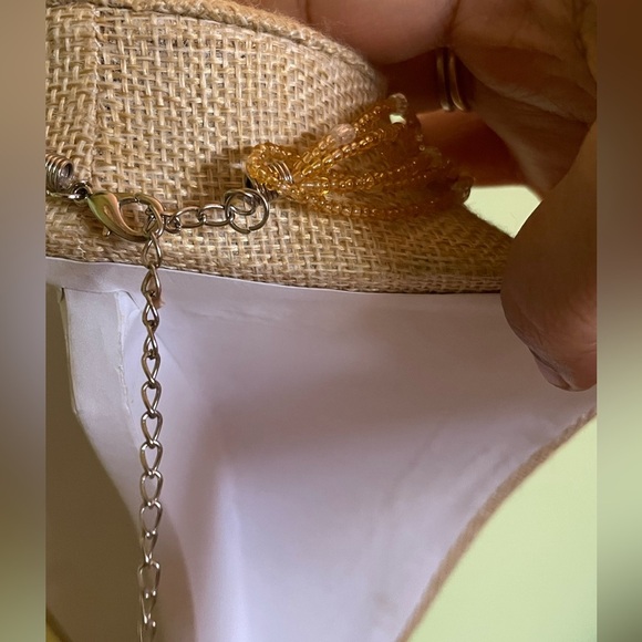 Elegant Gold Beaded Necklace - Picture 5 of 5